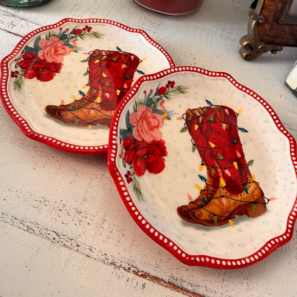The Pioneer Woman Other - The Pioneer Woman Two 2 Christmas Cheerful Rose Cowboy Boots Dessert Plates Set2